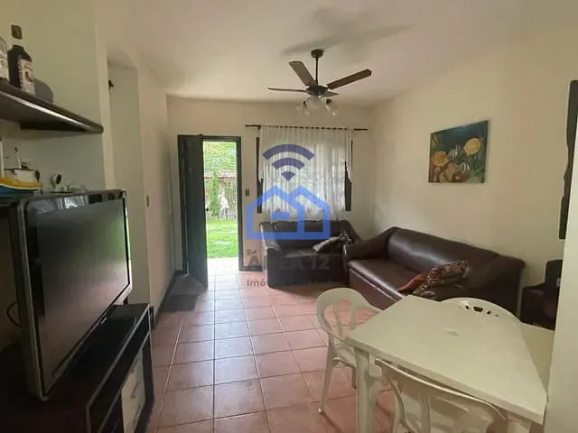 Sobrado 3 quartos e 2 banheiros, à venda, no bairro Martim de Sá em Caraguatatuba