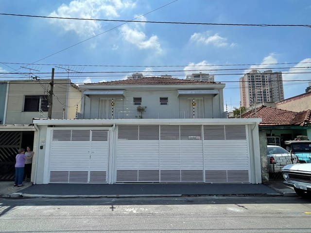 Sobrado 4 quartos e 3 banheiros, à venda ou para alugar, no bairro Barcelona em São Caetano do Sul