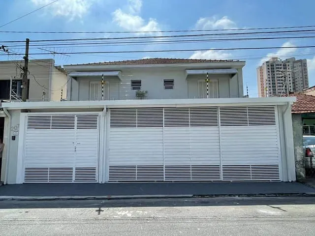 Sobrado 4 quartos e 3 banheiros, à venda ou para alugar, no bairro Barcelona em São Caetano do Sul