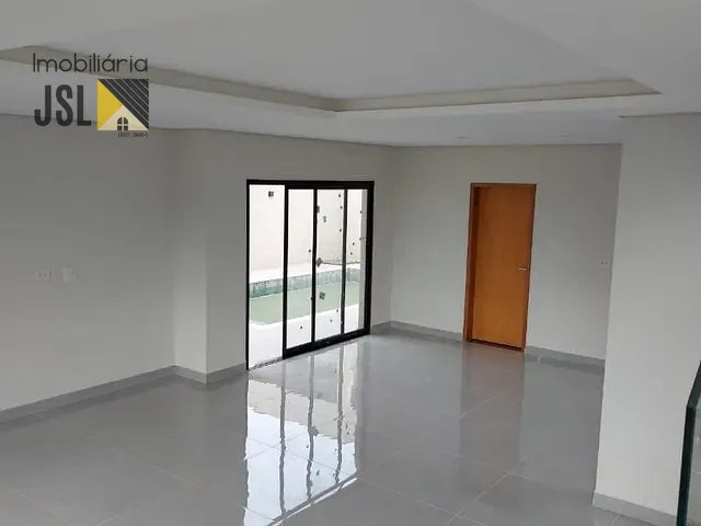 Sobrado com 280m² 3 quartos e 3 banheiros, à venda, no bairro Recanto dos Eucaliptos em São José dos Campos