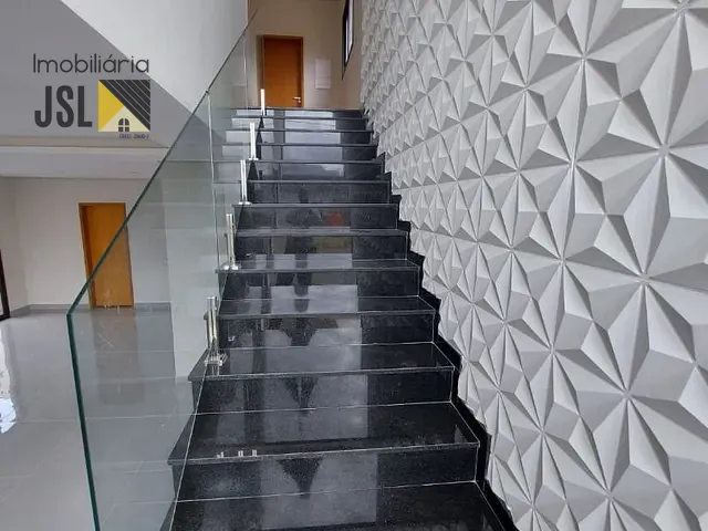 Sobrado com 280m² 3 quartos e 3 banheiros, à venda, no bairro Recanto dos Eucaliptos em São José dos Campos