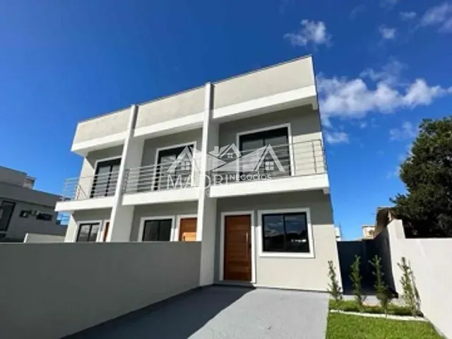 Sobrado 3 quartos e 3 banheiros, à venda, no bairro Aririú em Palhoça