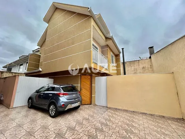Sobrado com 134m² 3 quartos e 3 banheiros, à venda, no bairro Fazendinha em Curitiba