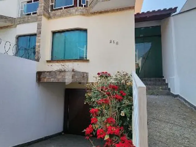 Sobrado 3 quartos e 6 banheiros, à venda, no bairro Jardim Leonor Mendes de Barros em São Paulo