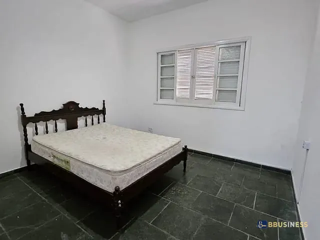 Sobrado com 330m² 4 quartos e 3 banheiros, à venda ou para alugar, no bairro Indaiá em Bertioga