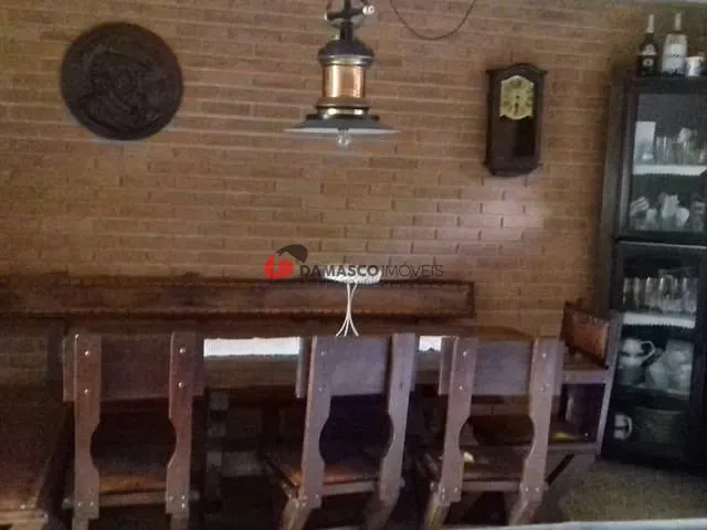 Sobrado com 300m² 4 quartos e 2 banheiros, para alugar, no bairro Rudge Ramos em São Bernardo do Campo