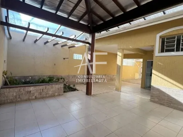 Sobrado com 393m² 4 quartos e 4 banheiros, à venda, no bairro Jardim Santa Clara em Taubaté