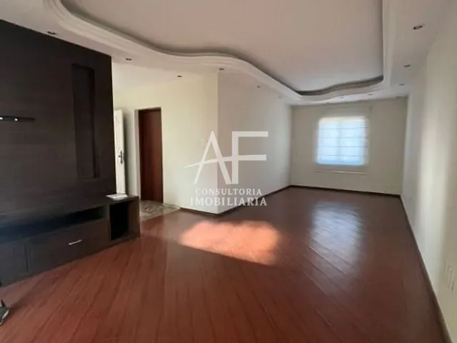 Sobrado com 393m² 4 quartos e 4 banheiros, à venda, no bairro Jardim Santa Clara em Taubaté