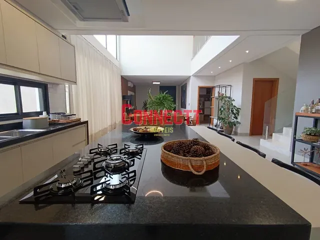 Sobrado com 400m² 3 quartos e 2 banheiros, à venda, no bairro Alto do Castelo em Ribeirão Preto
