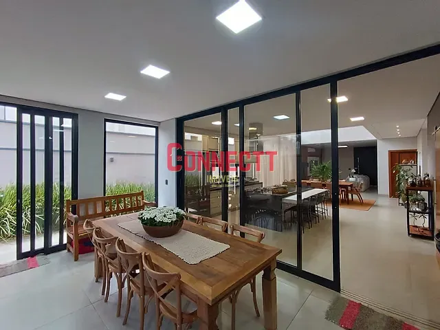 Sobrado com 400m² 3 quartos e 2 banheiros, à venda, no bairro Alto do Castelo em Ribeirão Preto