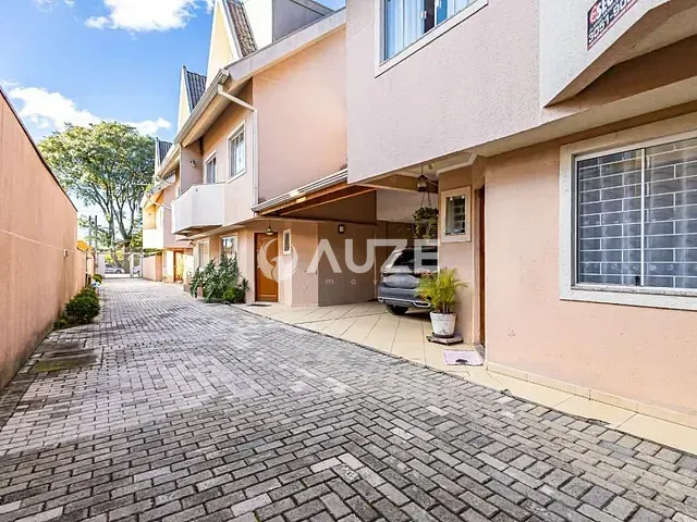 Sobrado com 152m² 3 quartos e 3 banheiros, à venda, no bairro Capão da Imbuia em Curitiba