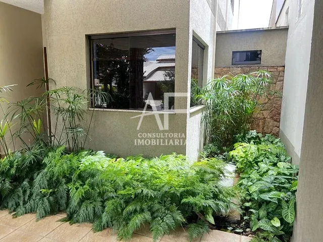 Sobrado com 300m² 4 quartos e 5 banheiros, à venda, no bairro Esplanada Independência em Taubaté