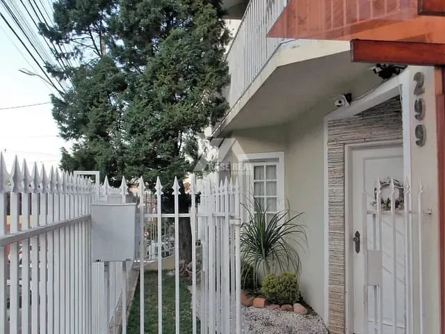 Sobrado com 350m² 3 quartos e 3 banheiros, à venda, no bairro Centro em Ponta Grossa