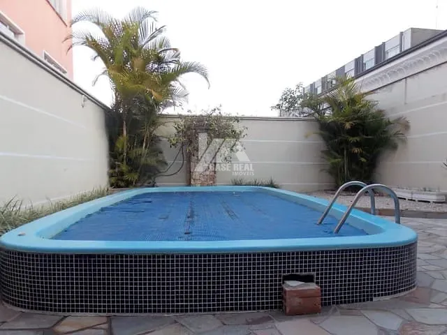 Sobrado com 350m² 3 quartos e 3 banheiros, à venda, no bairro Centro em Ponta Grossa