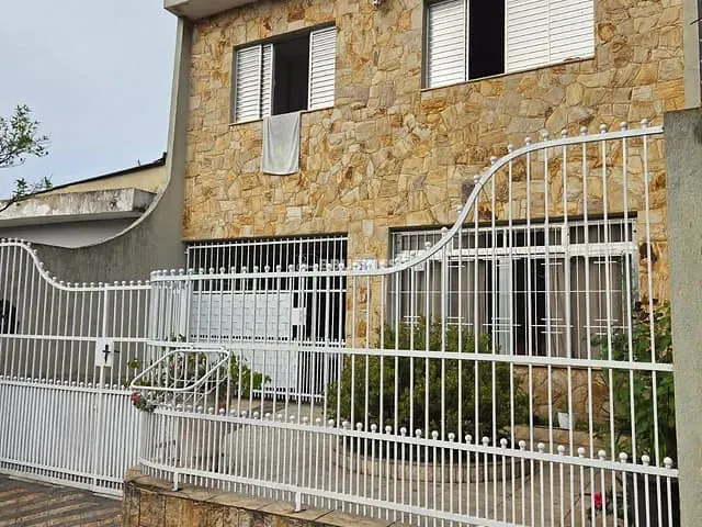 Sobrado 4 quartos e 4 banheiros, à venda, no bairro Jardim Monções em Santo André