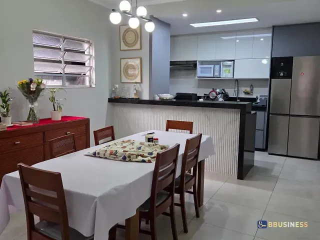 Sobrado 4 quartos e 4 banheiros, à venda, no bairro Jardim Monções em Santo André