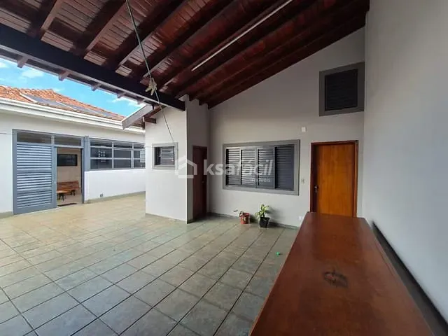 Sobrado com 480m² 6 quartos e 4 banheiros, à venda, no bairro Jardim Paulista em Campo Grande