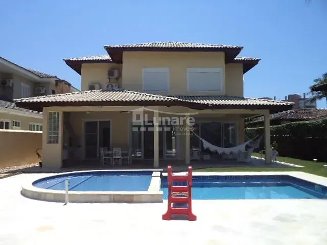 Sobrado com 900m² 5 quartos e 6 banheiros, à venda, no bairro Riviera de São Lourenço em Bertioga