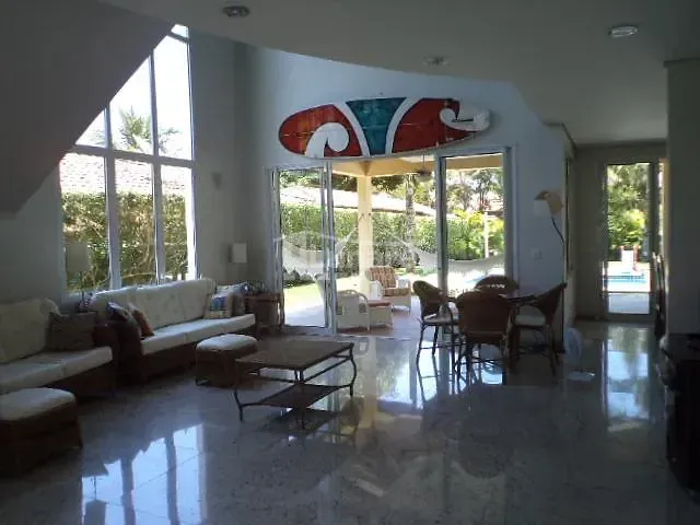 Sobrado com 900m² 5 quartos e 6 banheiros, à venda, no bairro Riviera de São Lourenço em Bertioga