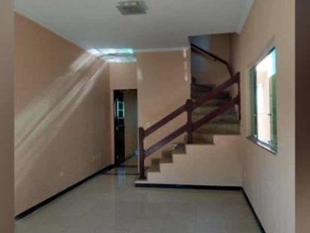 Sobrado com 300m² 5 quartos e 5 banheiros, à venda, no bairro Bela Vista em Osasco