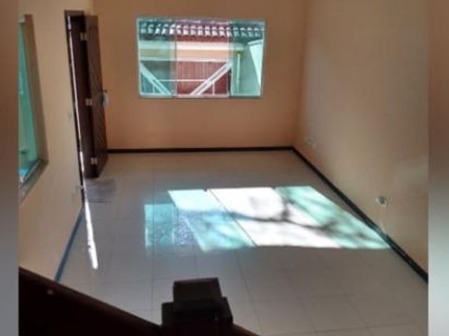 Sobrado com 300m² 5 quartos e 5 banheiros, à venda, no bairro Bela Vista em Osasco