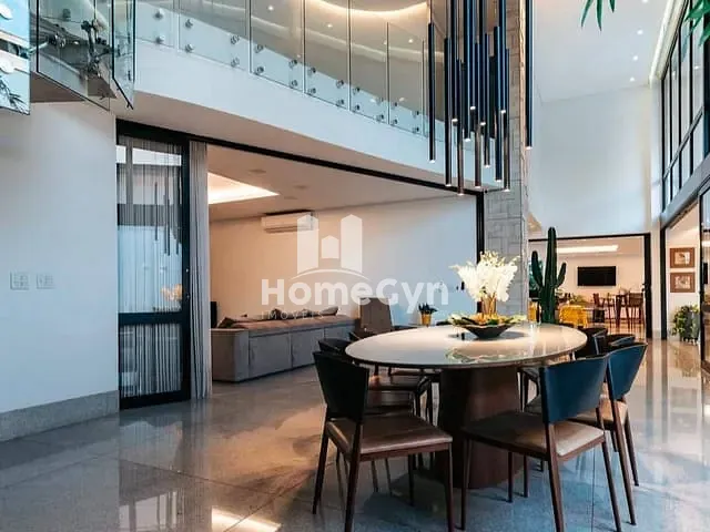 Sobrado com 741m² 4 quartos e 6 banheiros, à venda, no bairro Jardins Munique em Goiânia