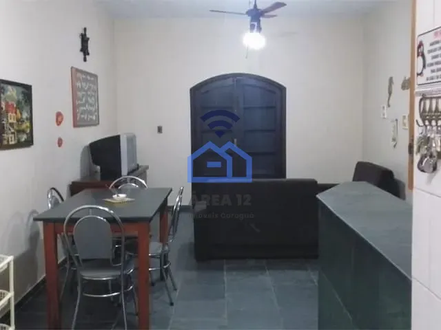 Sobrado com 142m² 2 quartos e 2 banheiros, à venda, no bairro Martim de Sá em Caraguatatuba