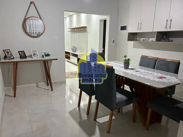 Sobrado com 250m² 4 quartos e 2 banheiros, à venda, no bairro Jardim Tupã em Barueri