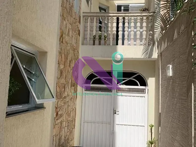 Sobrado com 184m² 3 quartos e 4 banheiros, à venda, no bairro Cidade das Flores em Osasco