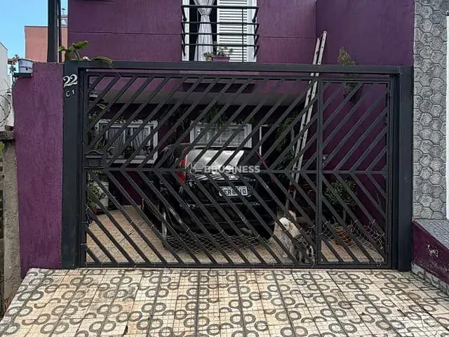 Sobrado 2 quartos e 1 banheiro, à venda, no bairro Vila Valparaíso em Santo André