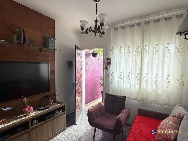 Sobrado 2 quartos e 1 banheiro, à venda, no bairro Vila Valparaíso em Santo André