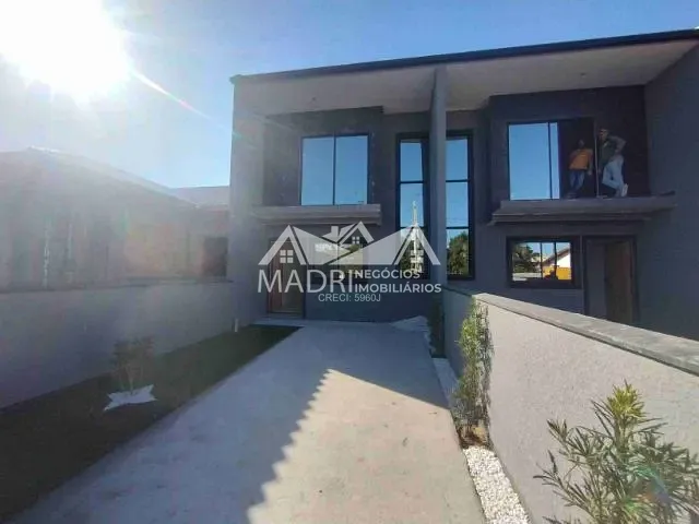 Sobrado com 100m² 3 quartos e 2 banheiros, à venda, no bairro Barra do Aririú em Palhoça