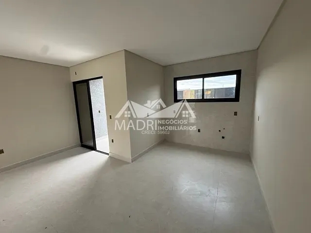 Sobrado com 100m² 3 quartos e 2 banheiros, à venda, no bairro Barra do Aririú em Palhoça