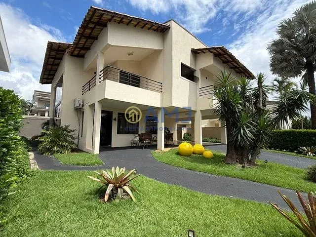 Sobrado com 490m² 4 quartos e 5 banheiros, à venda, no bairro Residencial Granville em Goiânia