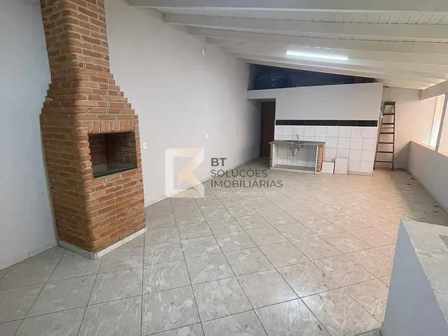 Sobrado com 130m² 4 quartos e 2 banheiros, à venda, no bairro Jardim Hubert em Indaiatuba