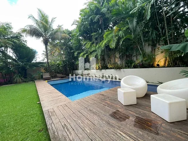 Sobrado com 600m² 4 quartos e 5 banheiros, para alugar, no bairro Jardins Paris em Goiânia