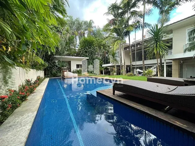 Sobrado com 600m² 4 quartos e 5 banheiros, para alugar, no bairro Jardins Paris em Goiânia