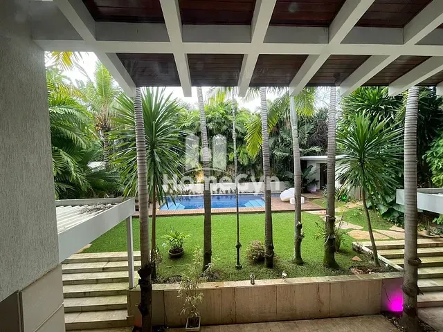 Sobrado com 600m² 4 quartos e 5 banheiros, para alugar, no bairro Jardins Paris em Goiânia