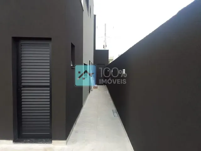 Sobrado com 275m² 4 quartos e 3 banheiros, à venda, no bairro Condomínio Residencial Floresta em São José dos Campos