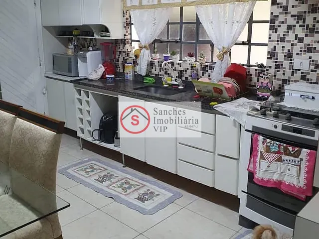 Sobrado 3 quartos e 2 banheiros, à venda, no bairro Quinta da Paineira em São Paulo