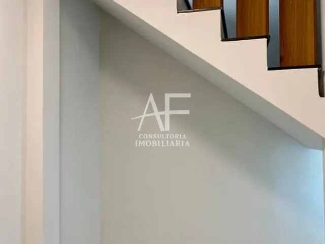 Sobrado com 315m² 3 quartos e 3 banheiros, à venda, no bairro Itapecerica em Taubaté