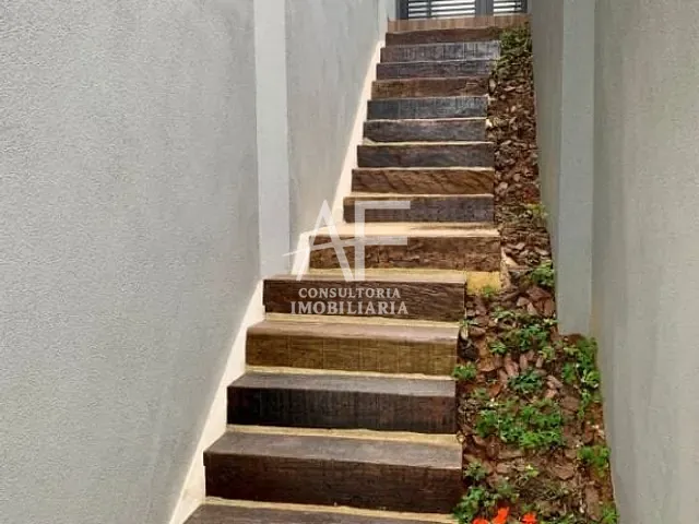 Sobrado com 315m² 3 quartos e 3 banheiros, à venda, no bairro Itapecerica em Taubaté