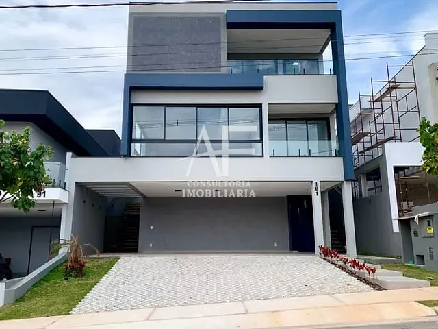 Sobrado com 315m² 3 quartos e 3 banheiros, à venda, no bairro Itapecerica em Taubaté