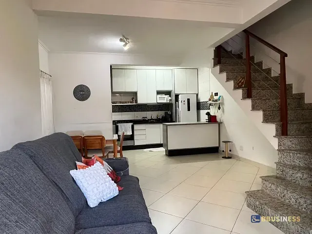 Sobrado com 91m² 3 quartos e 3 banheiros, à venda, no bairro Centro em Bertioga