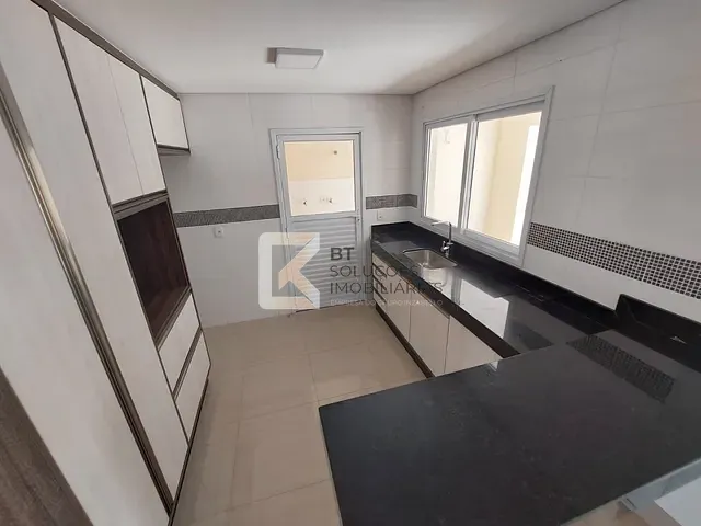 Sobrado com 150m² 3 quartos e 4 banheiros, para alugar, no bairro Jardim Montreal Residence em Indaiatuba