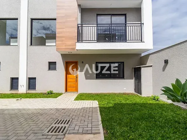 Sobrado com 114m² 3 quartos e 3 banheiros, à venda, no bairro Boqueirão em Curitiba