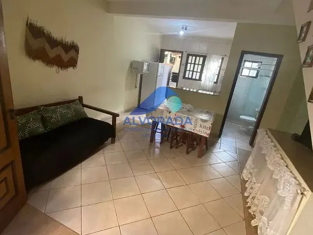 Sobrado com 10m² 2 quartos e 2 banheiros, à venda, no bairro Maranduba em Ubatuba