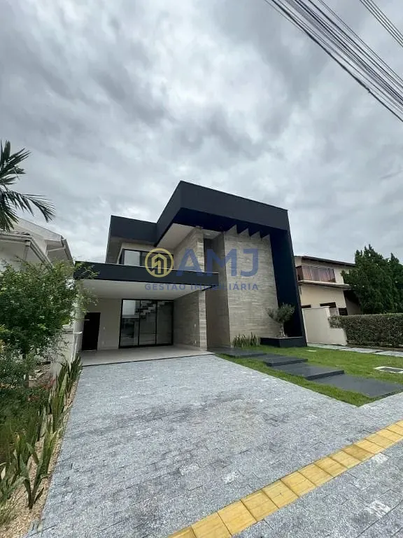 Sobrado, 5 quartos, 344 m² - Foto 1