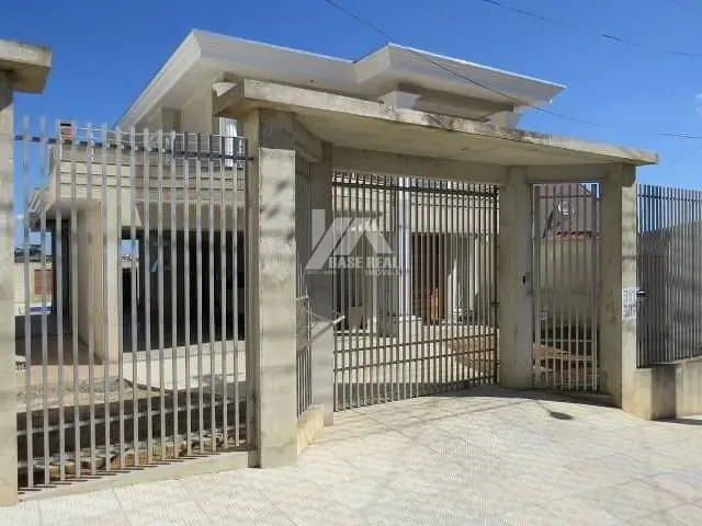 Sobrado com 462m², à venda, no bairro Ronda em Ponta Grossa