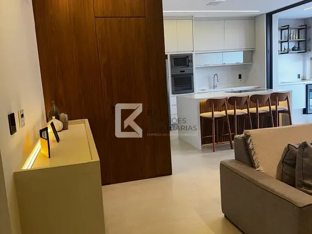 Sobrado com 208m² 3 quartos e 4 banheiros, à venda, no bairro Vila Rubens em Indaiatuba